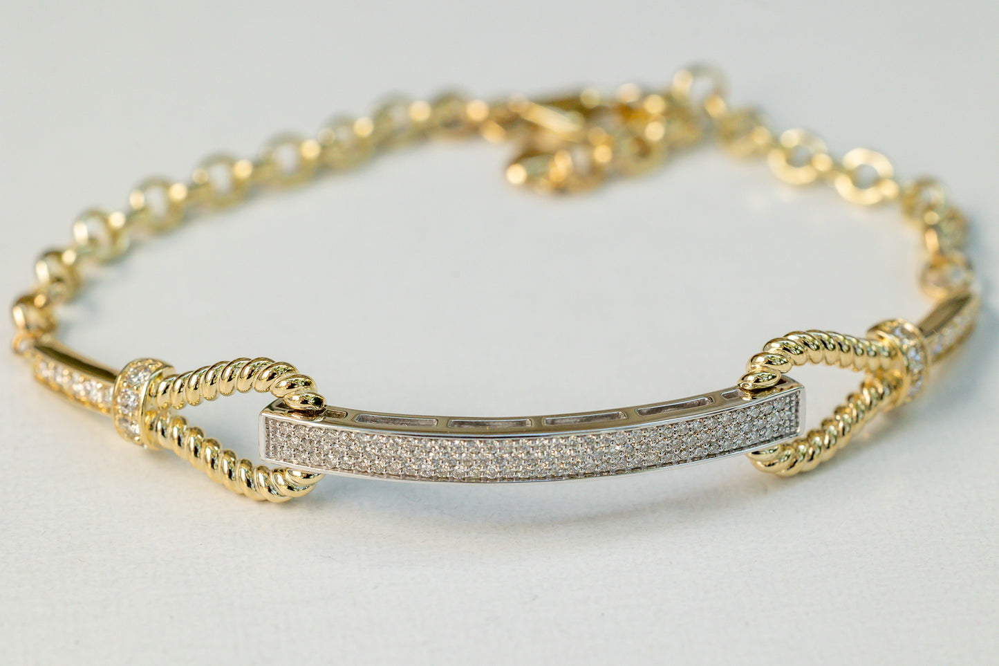 Horse Style Bracelet with Gold and Diamond