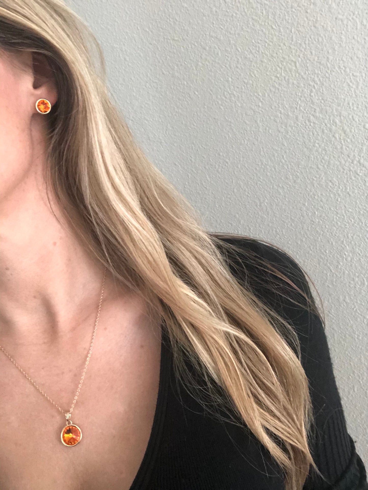 Orange Necklace in Yellow Setting