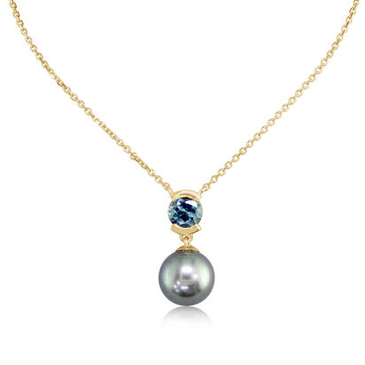 Pearl Necklace in 14K Yellow Gold