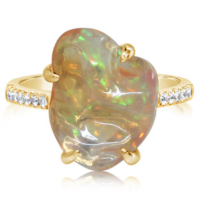 Fire Opal Ring in 14K Yellow Gold